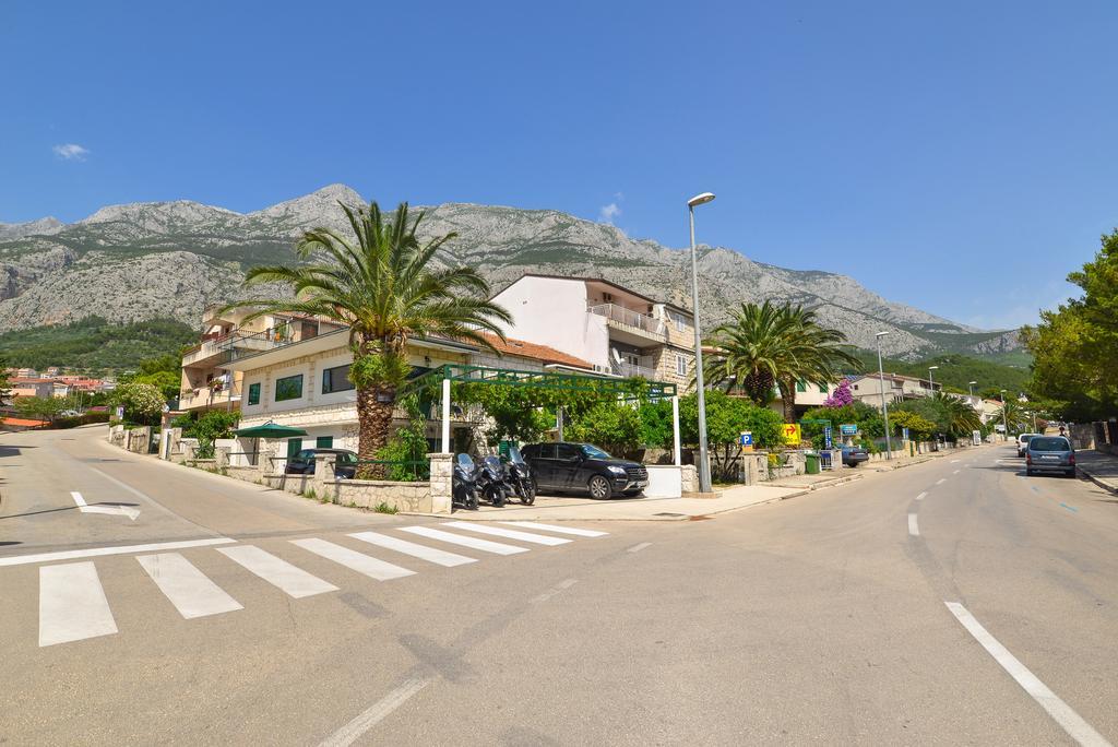 Apartment Afrika Makarska Eksteriør billede